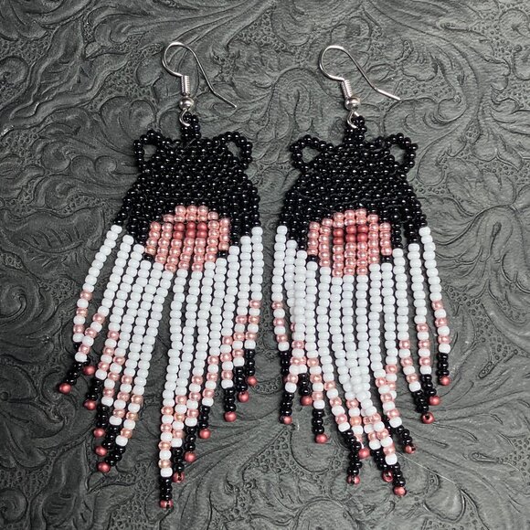 Dangly Bear Beaded Earrings - Picture 5 of 5